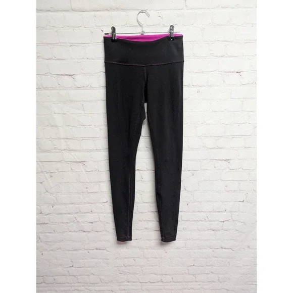 Lululemon Women's Reversible Wunder Under Leggings 4 Black/Hot Pink EUC 029 - Picture 2 of 9